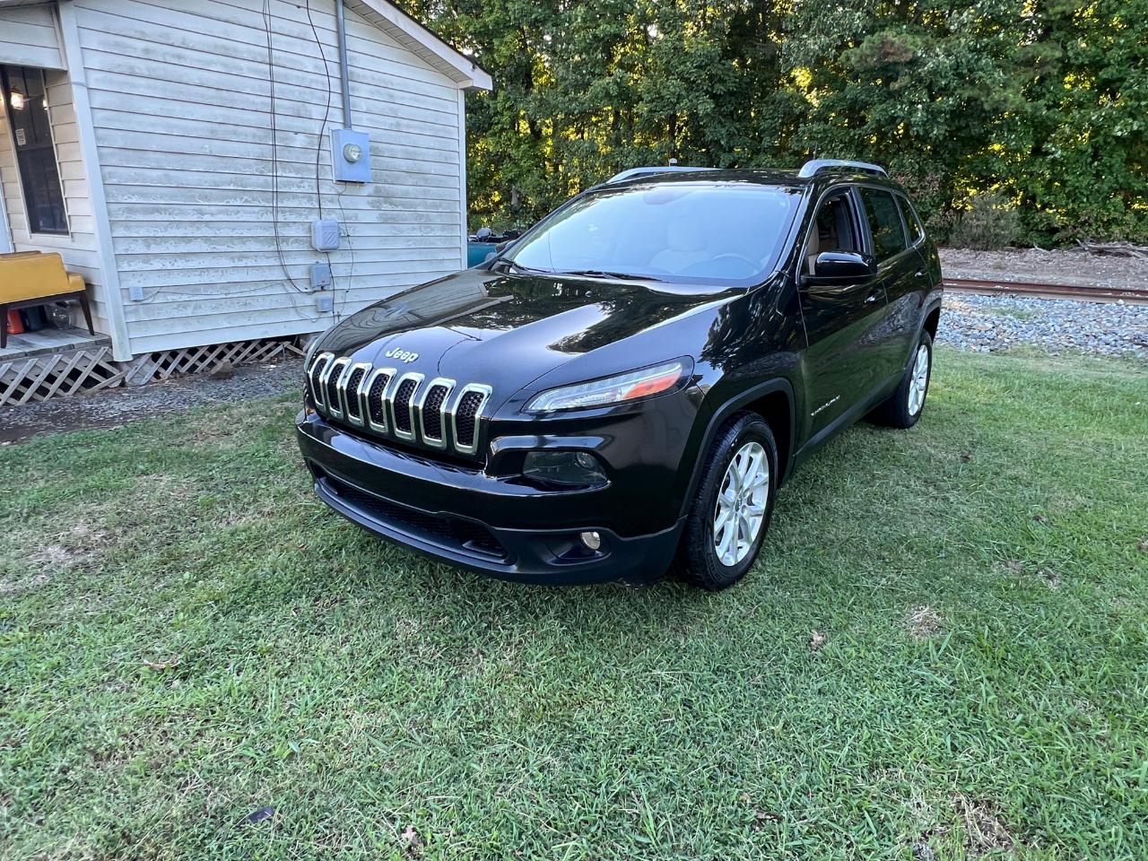 Jeep Cherokee Latitude FWD 2016