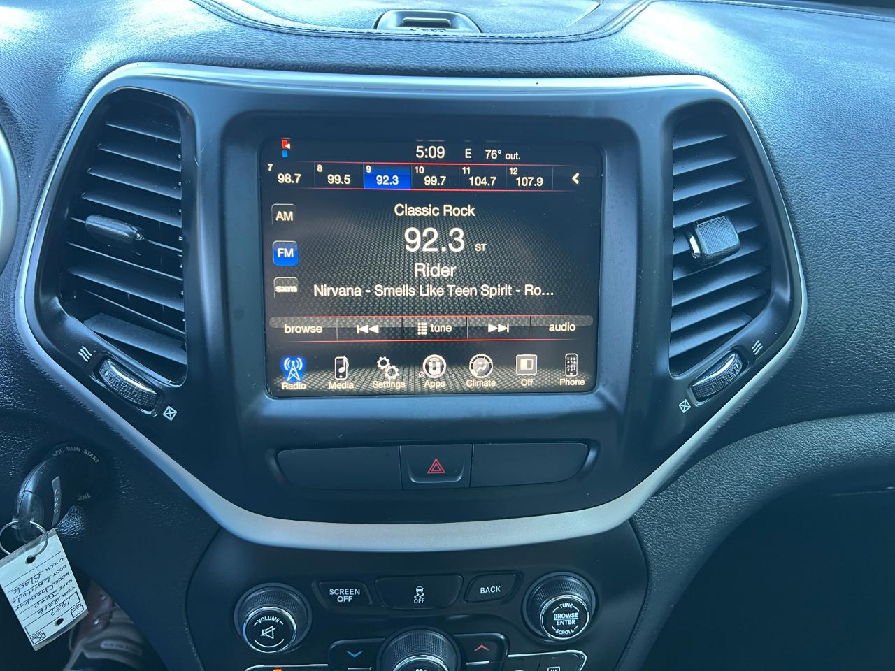 Jeep Cherokee Latitude FWD 2016