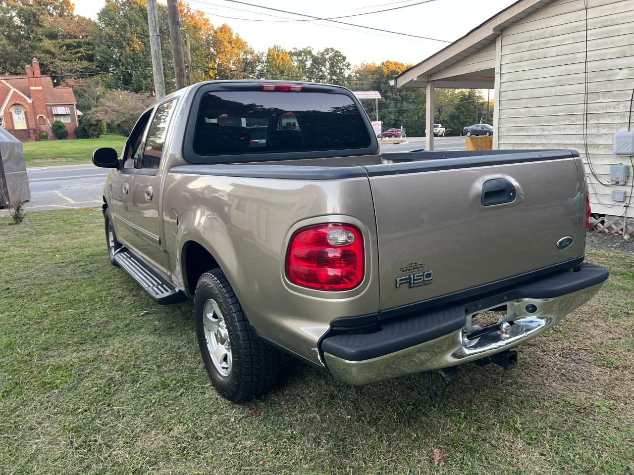 Ford F-150 XLT SuperCrew 2WD 2003