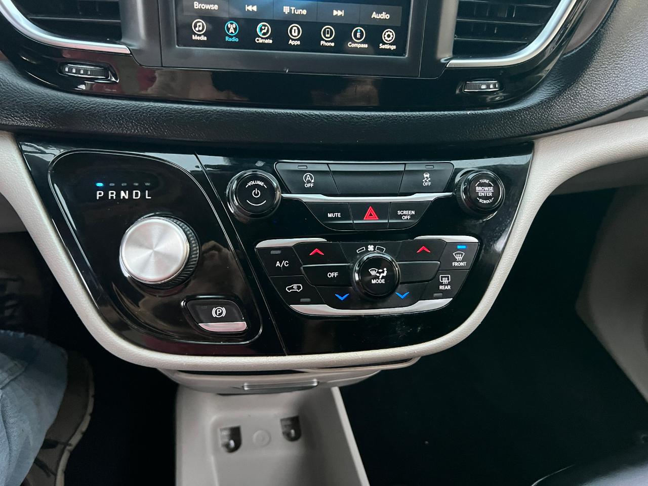 Chrysler Voyager LXI 2020