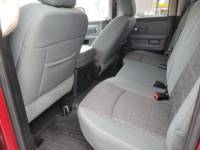 RAM 1500 4WD Quad Cab 140.5" Outdoorsman 2014