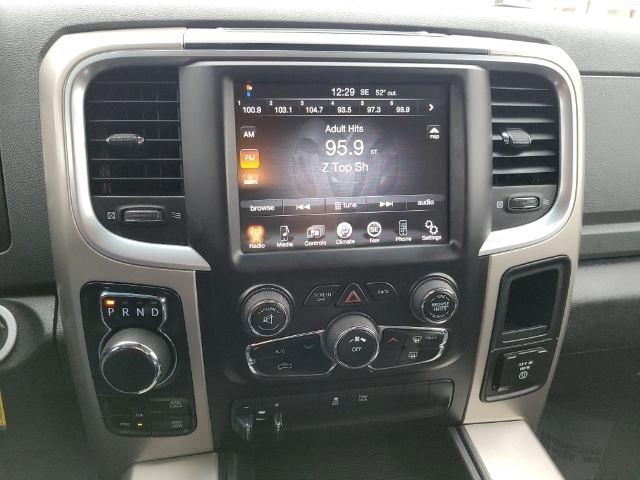 RAM 1500 4WD Quad Cab 140.5" Outdoorsman 2014