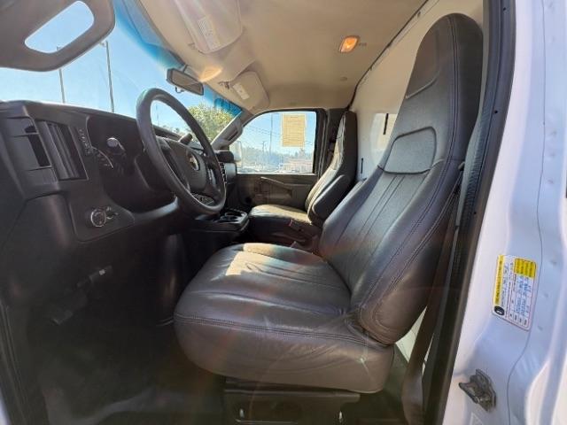 Chevrolet Express Commercial Cutaway 3500 Van 139" 2018