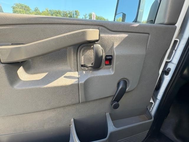 Chevrolet Express Commercial Cutaway 3500 Van 139" 2018