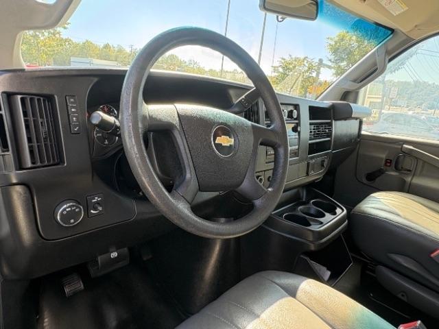 Chevrolet Express Commercial Cutaway 3500 Van 139" 2018