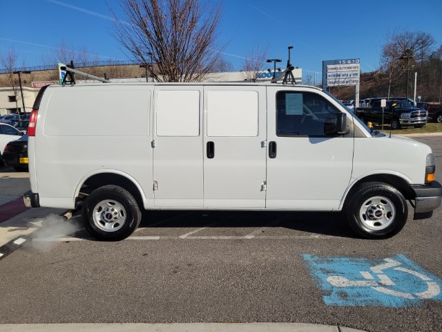 GMC Savana Cargo Van RWD 2500 135" 2019