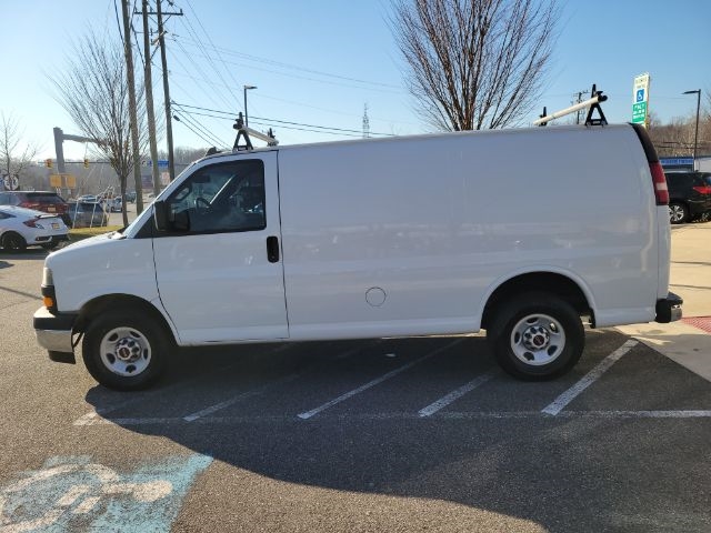 GMC Savana Cargo Van RWD 2500 135" 2019