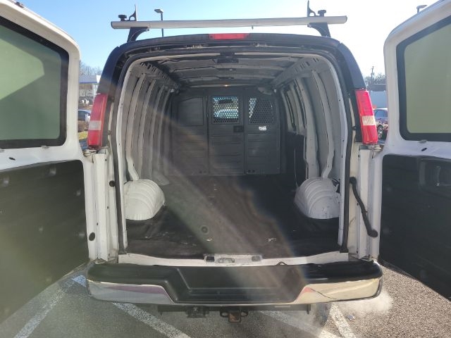 GMC Savana Cargo Van RWD 2500 135" 2019