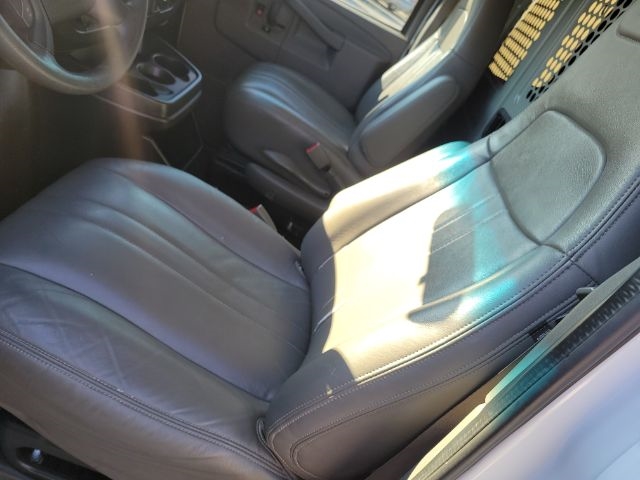 GMC Savana Cargo Van RWD 2500 135" 2019