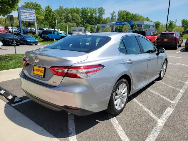 Toyota Camry XLE Auto (Natl) 2019