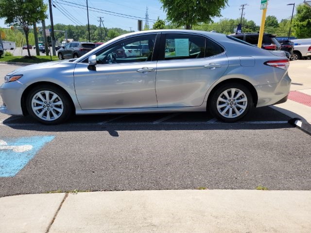 Toyota Camry XLE Auto (Natl) 2019