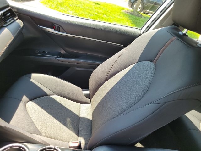 Toyota Camry XLE Auto (Natl) 2019