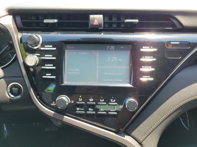 Toyota Camry XLE Auto (Natl) 2019