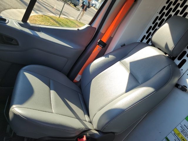 Ford Transit Van T-150 148" Med Rf 8600 GVWR Sliding RH Dr 2019