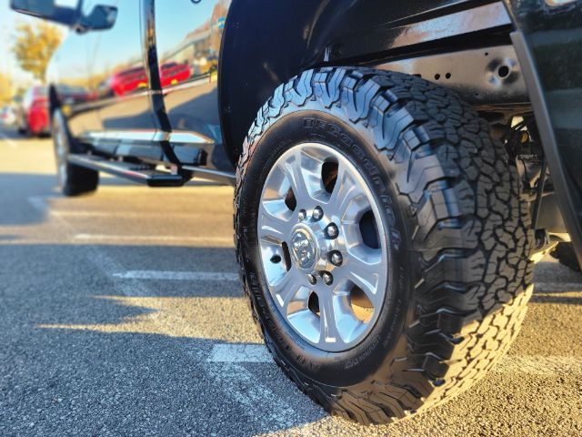 RAM 2500 Big Horn 4x4 Crew Cab 6'4" Box 2020