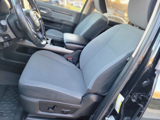 RAM 2500 Big Horn 4x4 Crew Cab 6'4" Box 2020