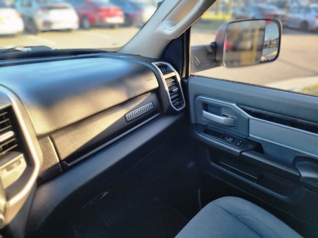 RAM 2500 Big Horn 4x4 Crew Cab 6'4" Box 2020