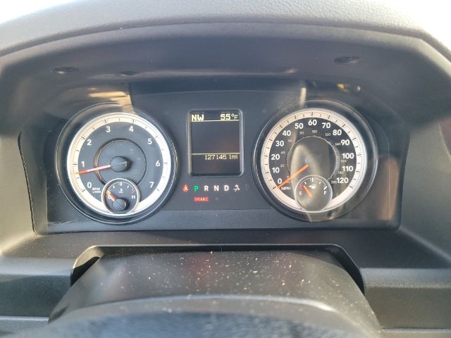 RAM 1500 4WD Crew Cab 140.5" Big Horn 2014