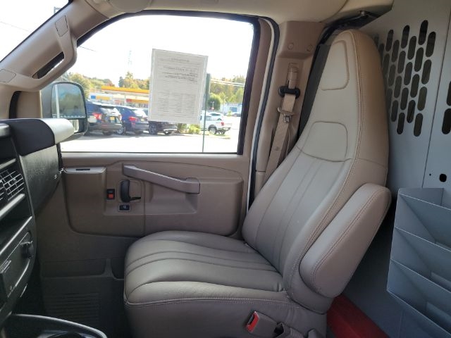 Chevrolet Express Cargo Van RWD 3500 135" 2020 Chevrolet Express Cargo Van RWD 3500 135" 2020