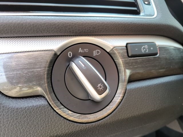 Volkswagen Passat 4dr Sdn 1.8T Auto SE PZEV 2016 Volkswagen Passat 4dr Sdn 1.8T Auto SE PZEV 2016