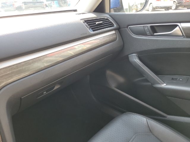 Volkswagen Passat 4dr Sdn 1.8T Auto SE PZEV 2016 Volkswagen Passat 4dr Sdn 1.8T Auto SE PZEV 2016