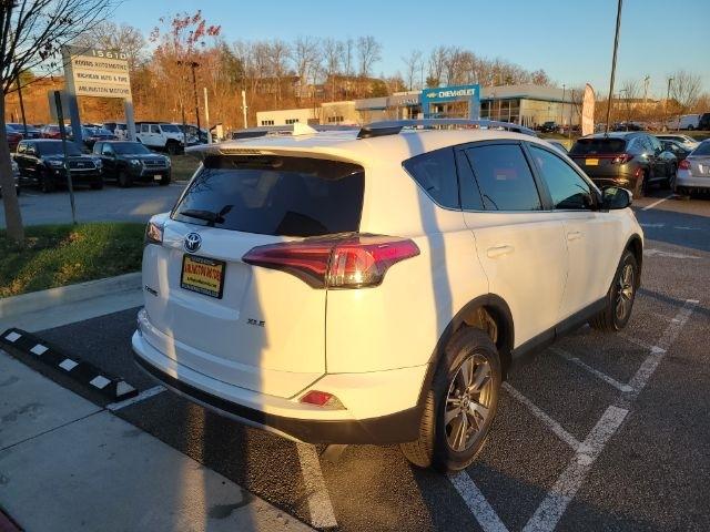 Toyota RAV4 Adventure FWD (Natl) 2018