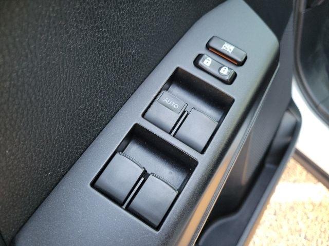 Toyota RAV4 Adventure FWD (Natl) 2018