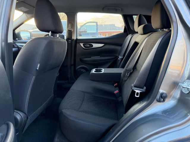 Nissan Rogue Sport FWD S 2017