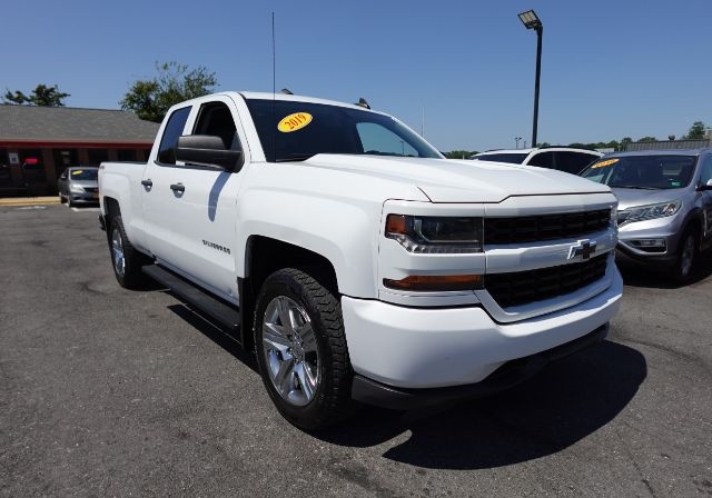 Chevrolet Silverado 1500 LD 4WD Double Cab Custom 2019 Chevrolet Silverado 1500 LD 4WD Double Cab Custom 2019