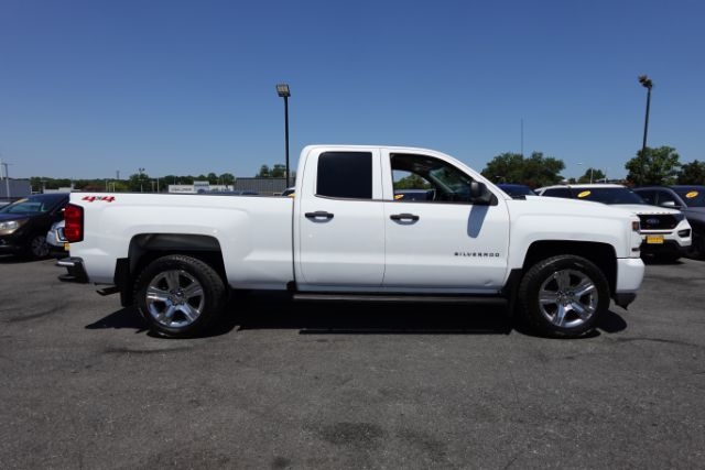 Chevrolet Silverado 1500 LD 4WD Double Cab Custom 2019 Chevrolet Silverado 1500 LD 4WD Double Cab Custom 2019