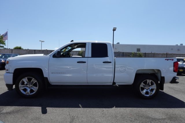 Chevrolet Silverado 1500 LD 4WD Double Cab Custom 2019 Chevrolet Silverado 1500 LD 4WD Double Cab Custom 2019