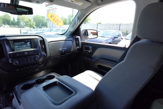 Chevrolet Silverado 1500 LD 4WD Double Cab Custom 2019 Chevrolet Silverado 1500 LD 4WD Double Cab Custom 2019