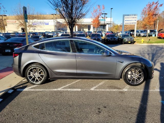 Tesla Model 3 Mid Range Battery RWD 2018