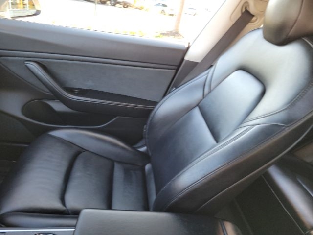 Tesla Model 3 Mid Range Battery RWD 2018