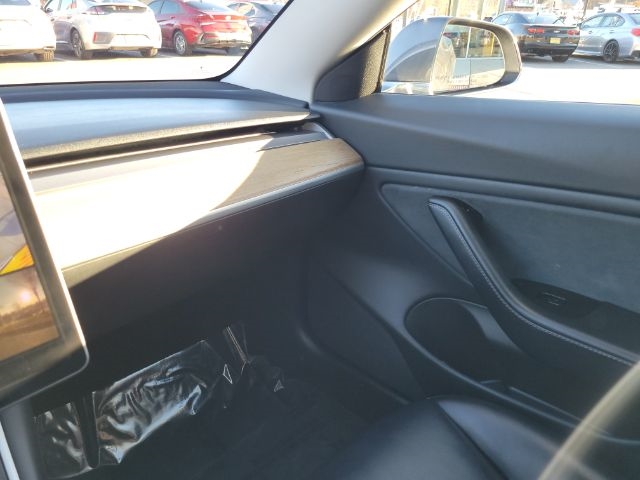 Tesla Model 3 Mid Range Battery RWD 2018