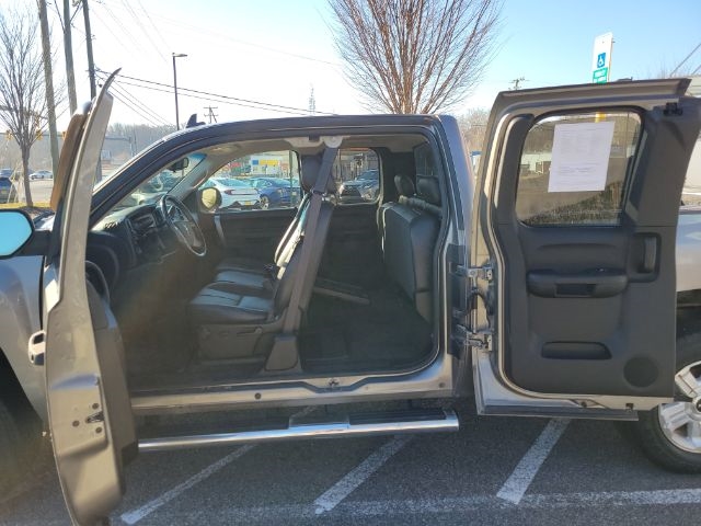 Chevrolet Silverado 1500 2WD Ext Cab 143.5" LT 2012