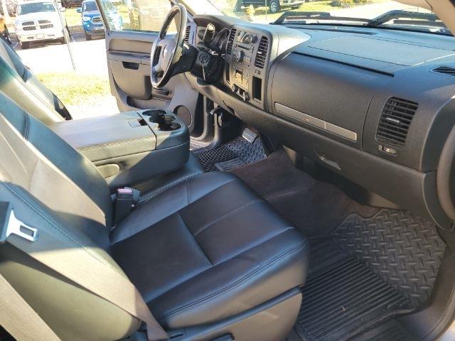Chevrolet Silverado 1500 2WD Ext Cab 143.5" LT 2012