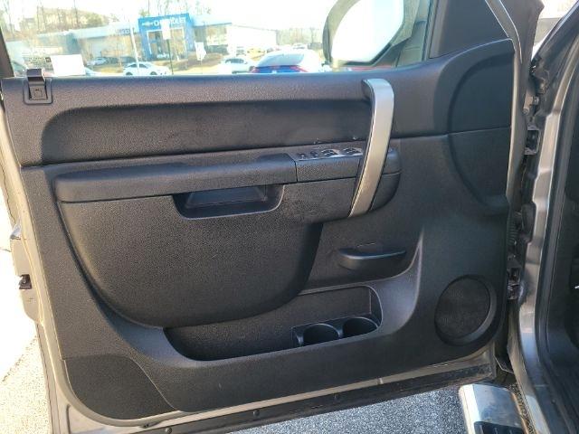 Chevrolet Silverado 1500 2WD Ext Cab 143.5" LT 2012