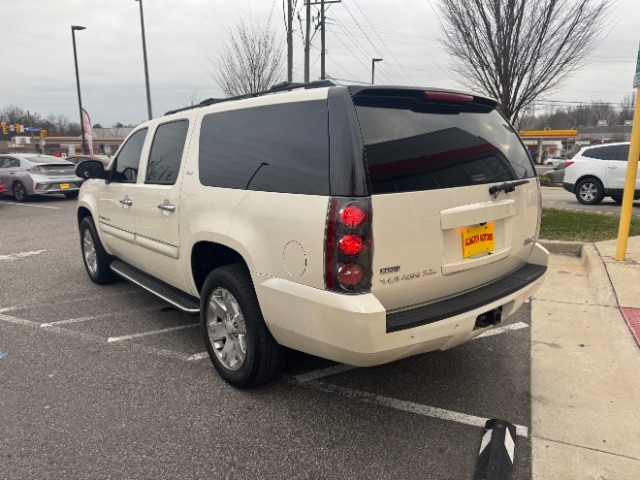 GMC Yukon XL 4WD 4dr 1500 SLT w/4SB 2008