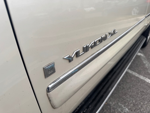 GMC Yukon XL 4WD 4dr 1500 SLT w/4SB 2008