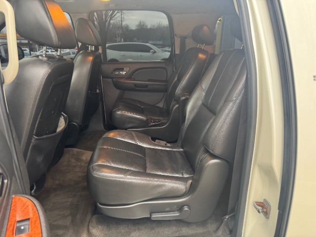 GMC Yukon XL 4WD 4dr 1500 SLT w/4SB 2008