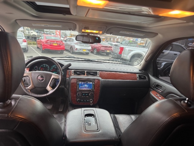 GMC Yukon XL 4WD 4dr 1500 SLT w/4SB 2008