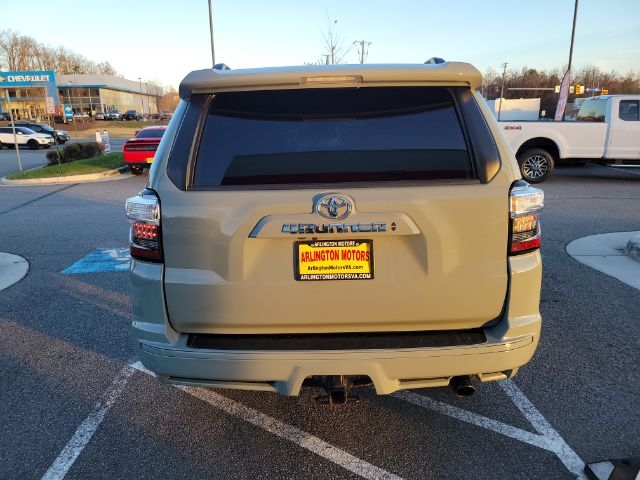 Toyota 4Runner TRD Sport 4WD (Natl) 2022