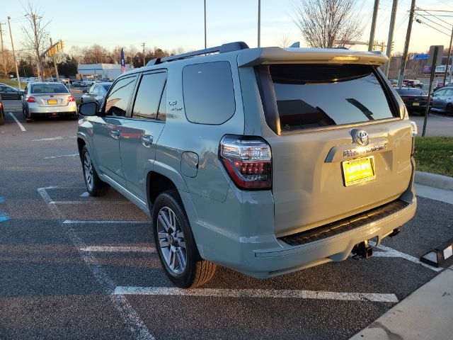 Toyota 4Runner TRD Sport 4WD (Natl) 2022