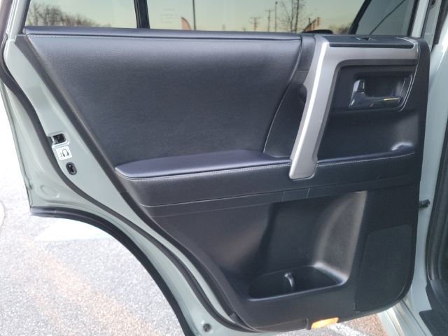 Toyota 4Runner TRD Sport 4WD (Natl) 2022