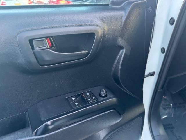 Toyota Tacoma 2WD SR5 Access Cab 6' Bed I4 AT (Natl) 2019