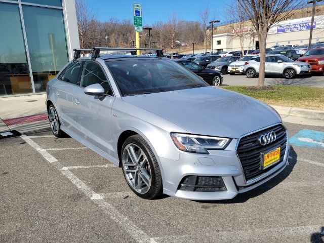 Audi A3 Sedan Premium Plus 45 TFSI quattro 2019