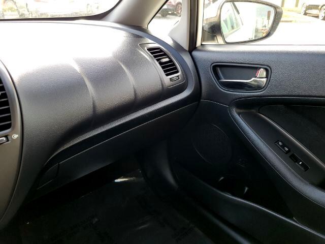 Kia Forte 4dr Sdn Auto LX 2016