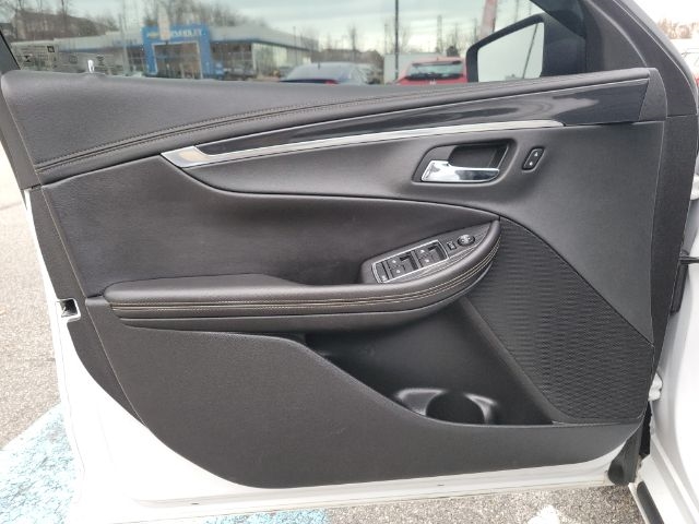 Chevrolet Impala 4dr Sdn LT w/1LT 2020