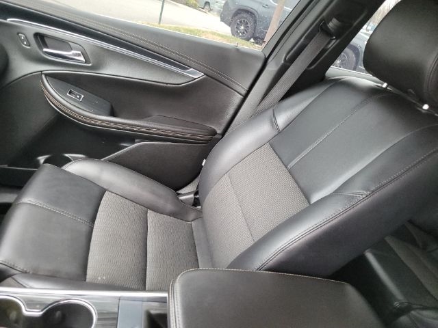 Chevrolet Impala 4dr Sdn LT w/1LT 2020